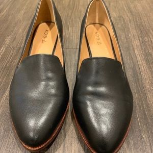 Black Leather Kelsi Dagger Flats - Size 8.5